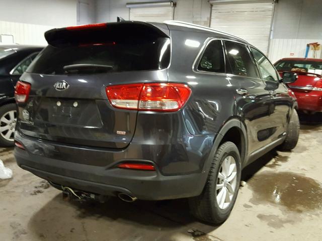 5XYPGDA31HG230288 - 2017 KIA SORENTO LX GRAY photo 4