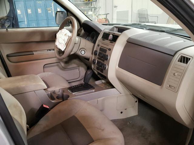 1FMCU93178KA44017 - 2008 FORD ESCAPE XLT SILVER photo 5