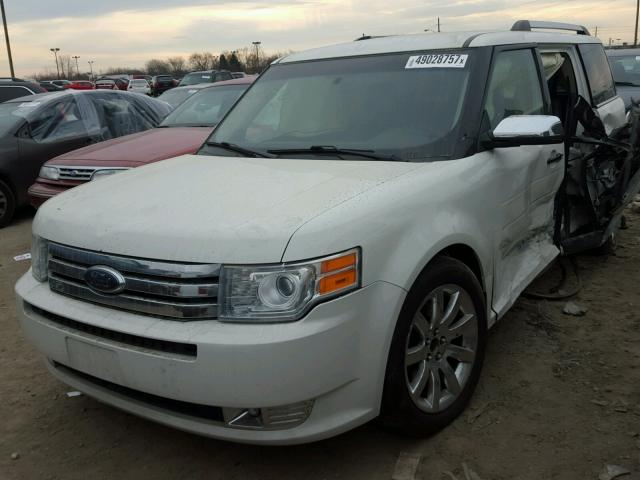 2FMEK63C99BA01082 - 2009 FORD FLEX LIMIT WHITE photo 2