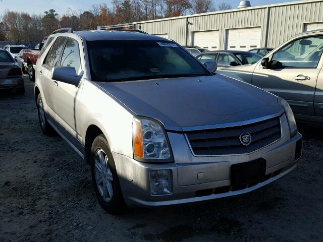 1GYEE637950126183 - 2005 CADILLAC SRX SILVER photo 1