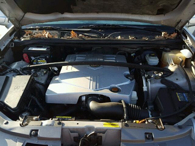 1GYEE637950126183 - 2005 CADILLAC SRX SILVER photo 7