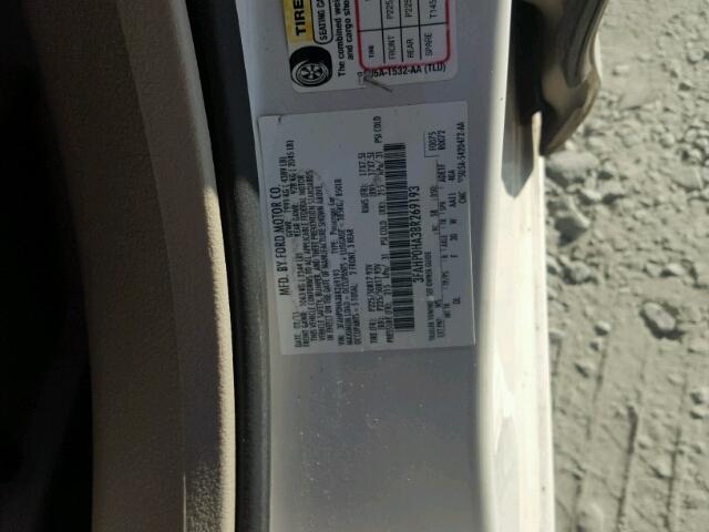 3FAHP0HA3BR269193 - 2011 FORD FUSION SE WHITE photo 10