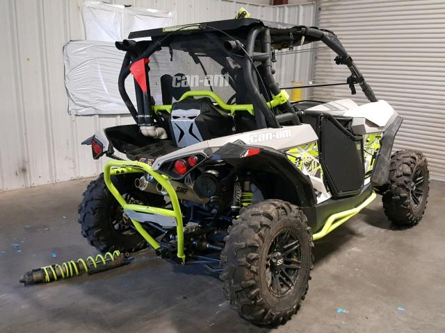 3JBPDAR29GJ001365 - 2016 CAN-AM MAVERICK 1 WHITE photo 4