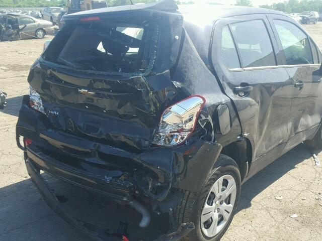 3GNCJKSB9HL182937 - 2017 CHEVROLET TRAX LS BLACK photo 9