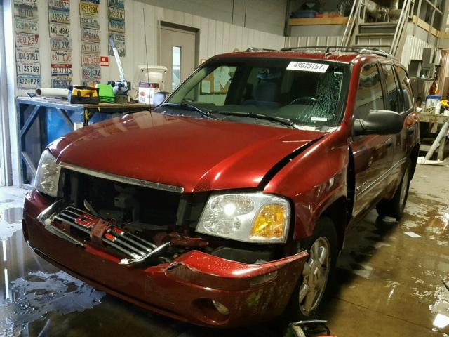 1GKDT13S862289822 - 2006 GMC ENVOY RED photo 2