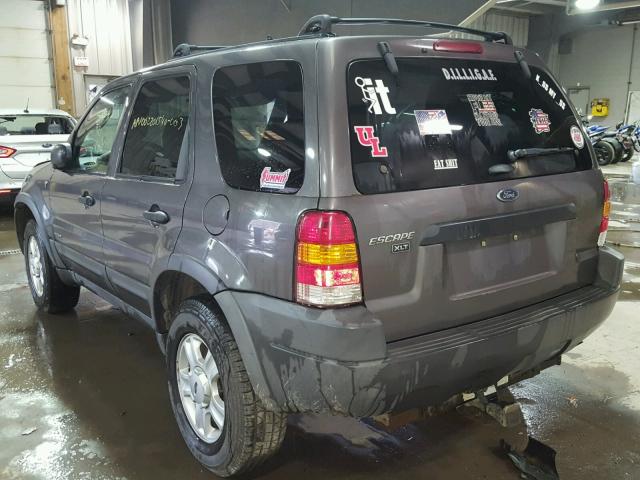 1FMYU03192KC39934 - 2002 FORD ESCAPE XLT GRAY photo 3