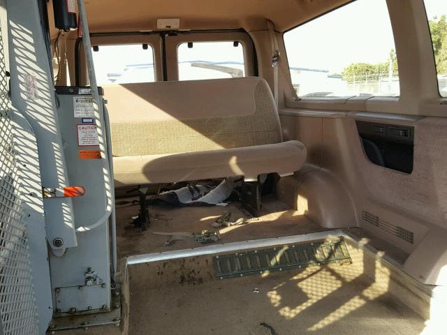 1FMEE11Y6SHA32467 - 1995 FORD ECONOLINE WHITE photo 6