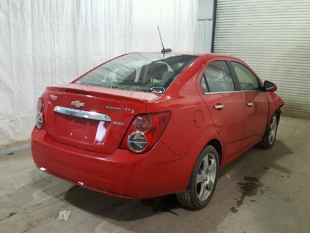 1G1JE5SB2F4104405 - 2015 CHEVROLET SONIC LTZ RED photo 4