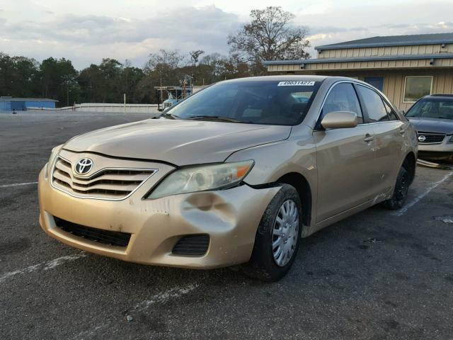 4T1BF3EK0AU103654 - 2010 TOYOTA CAMRY BASE TAN photo 2