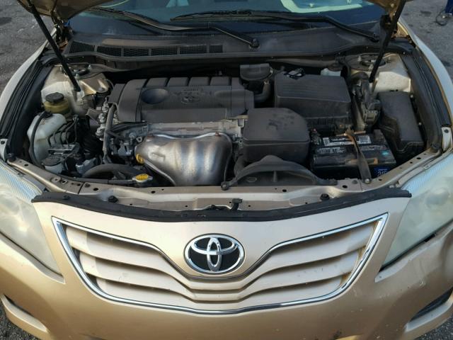 4T1BF3EK0AU103654 - 2010 TOYOTA CAMRY BASE TAN photo 7
