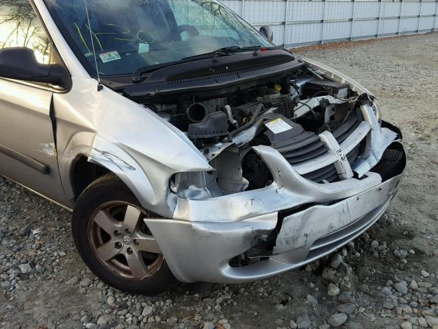 1D4GP45RX5B277052 - 2005 DODGE CARAVAN SX SILVER photo 7