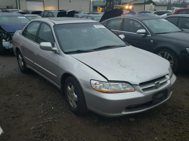 1HGCG1651XA000256 - 1999 HONDA ACCORD EX SILVER photo 1