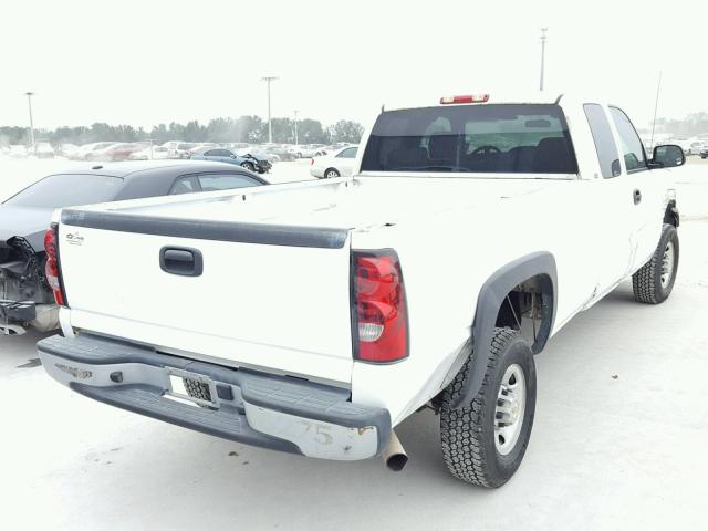 1GCHK29U85E189845 - 2005 CHEVROLET SILVERADO WHITE photo 4