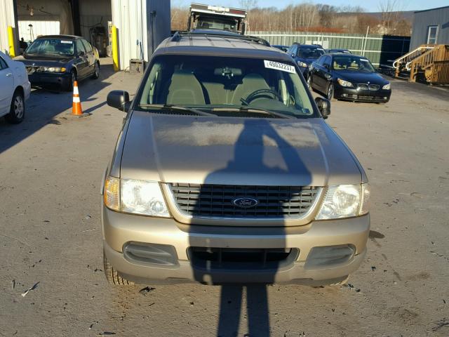 1FMZU73E52UC26957 - 2002 FORD EXPLORER X GOLD photo 9