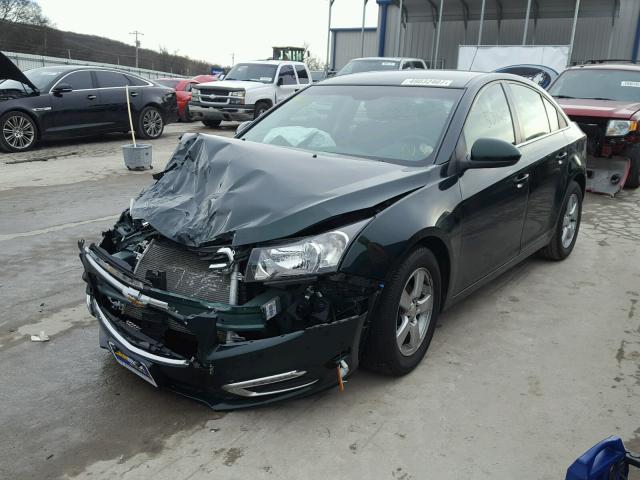 1G1PC5SB4F7233969 - 2015 CHEVROLET CRUZE LT GREEN photo 2