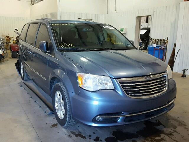 2A4RR5DG0BR745125 - 2011 CHRYSLER TOWN & COU BLUE photo 1