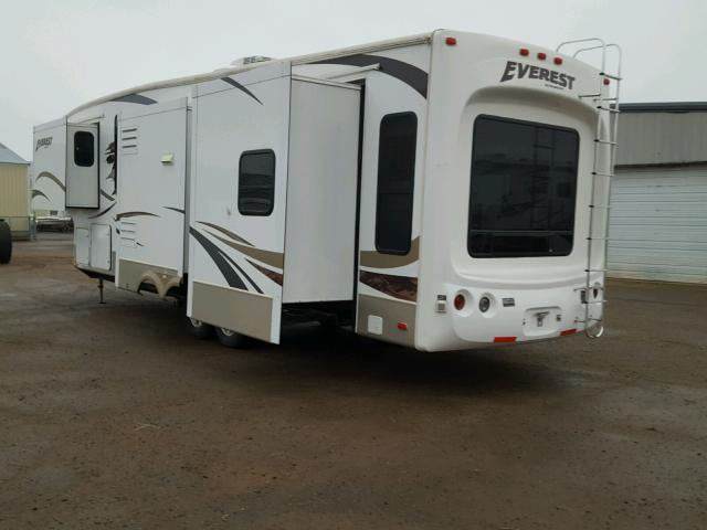 4YDF348249E770259 - 2009 KEYSTONE EVEREST WHITE photo 6