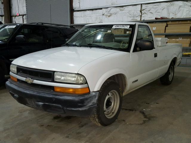 1GCCS14W228228923 - 2002 CHEVROLET S TRUCK S1 WHITE photo 2