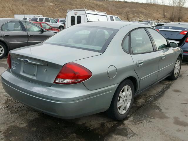 1FAFP53UX5A216494 - 2005 FORD TAURUS SE GREEN photo 4