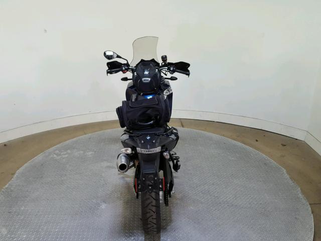 WB1022808BZ062154 - 2011 BMW F650 GS BLUE photo 9