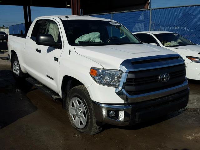 5TFRY5F19FX179622 - 2015 TOYOTA TUNDRA DOU WHITE photo 1