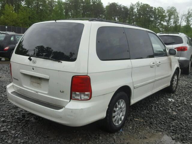 KNDUP131926232944 - 2002 KIA SEDONA EX WHITE photo 4