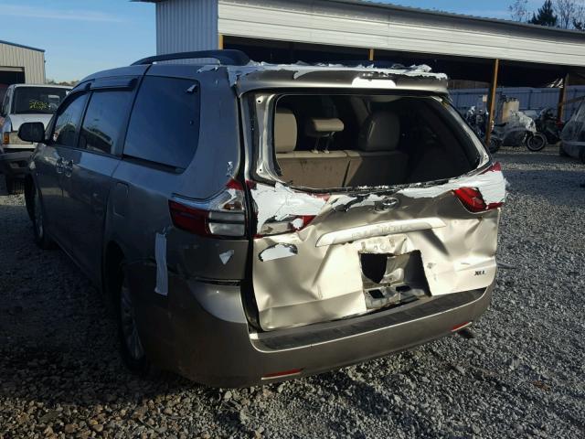 5TDYK3DC1FS673887 - 2015 TOYOTA SIENNA XLE TAN photo 3