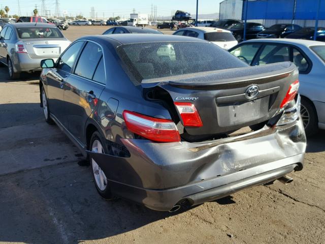 4T1BK46KX8U068096 - 2008 TOYOTA CAMRY LE GRAY photo 3