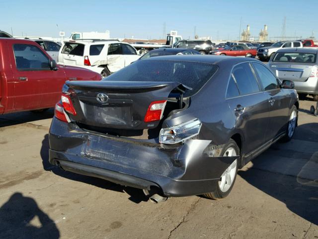4T1BK46KX8U068096 - 2008 TOYOTA CAMRY LE GRAY photo 4