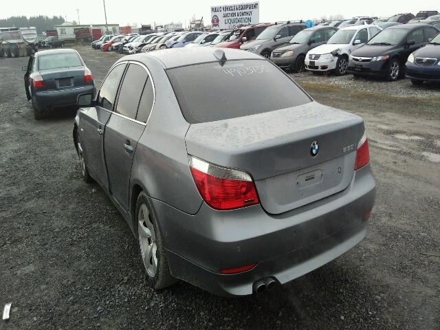 WBANA73565B815718 - 2005 BMW 530 I GRAY photo 3