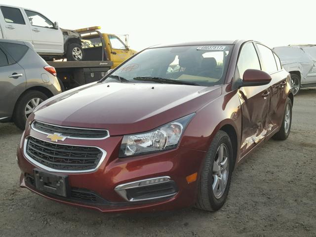 1G1PC5SB4F7281696 - 2015 CHEVROLET CRUZE LT MAROON photo 2