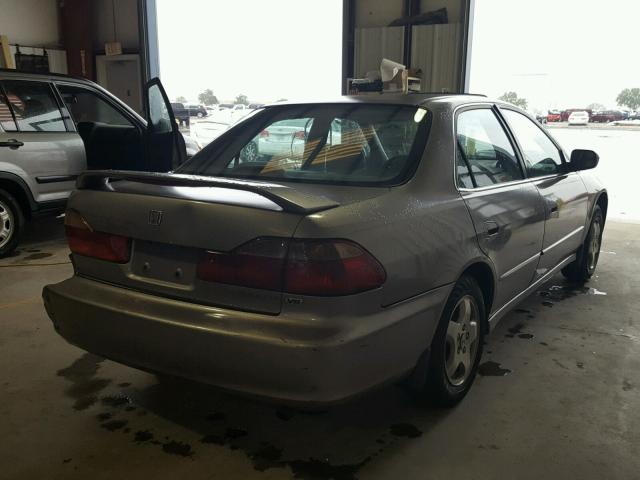 1HGCG1654YA087247 - 2000 HONDA ACCORD EX SILVER photo 4