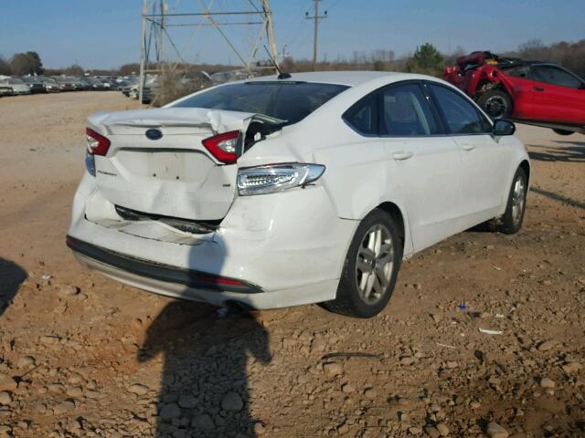 3FA6P0H7XER159211 - 2014 FORD FUSION SE WHITE photo 4