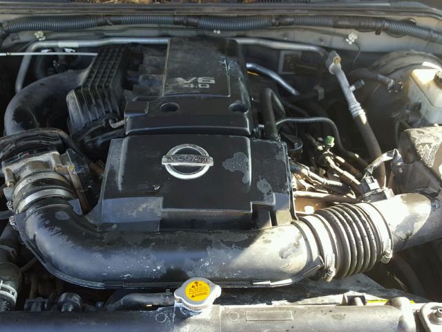 1N6AD07W75C439119 - 2005 NISSAN FRONTIER C SILVER photo 7