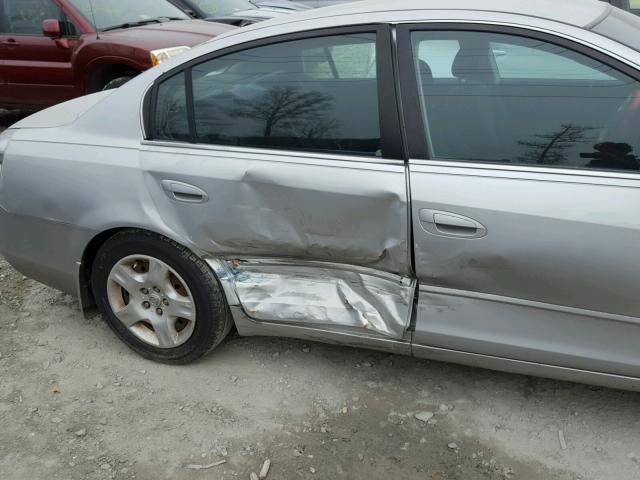 1N4AL11D24C175475 - 2004 NISSAN ALTIMA BAS GRAY photo 9