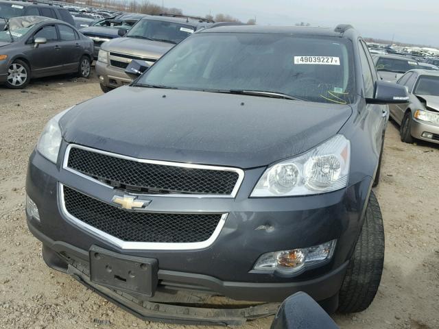 1GNKVJEDXCJ309489 - 2012 CHEVROLET TRAVERSE L CHARCOAL photo 2