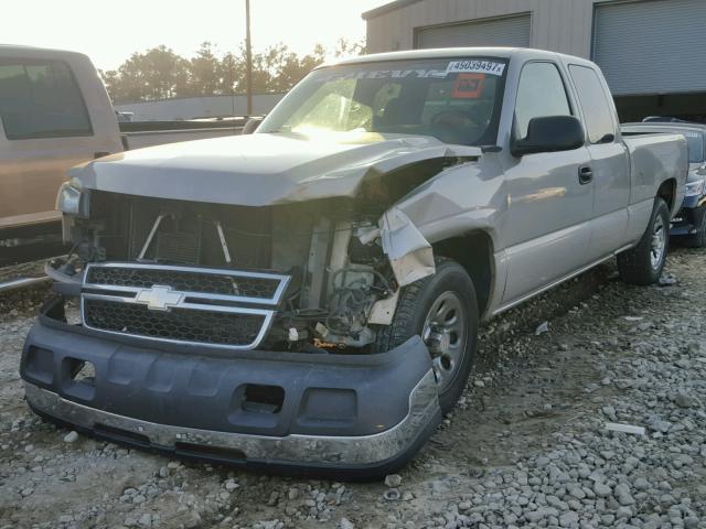 1GCEC19Z96Z300824 - 2006 CHEVROLET SILVERADO GOLD photo 2