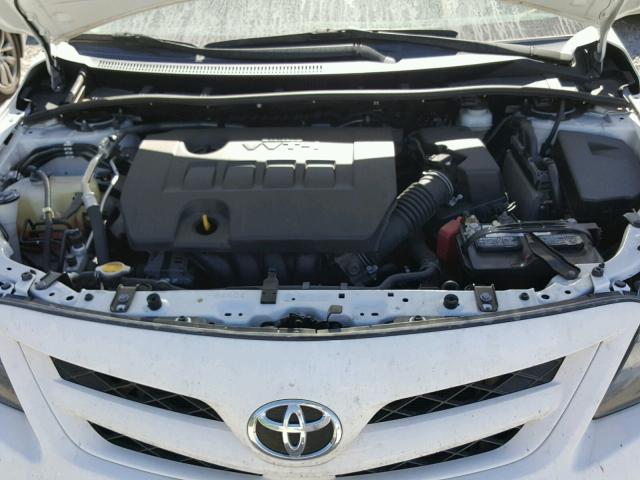 2T1BU4EE3DC022675 - 2013 TOYOTA COROLLA BA WHITE photo 7