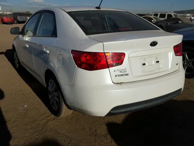 KNAFU4A23C5499015 - 2012 KIA FORTE EX WHITE photo 3