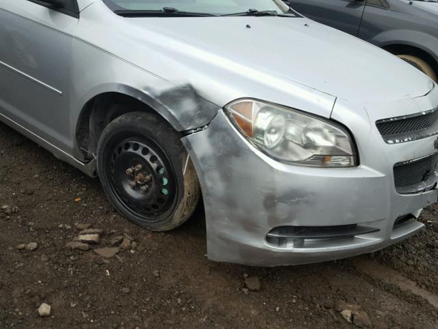 1G1ZB5E17BF251266 - 2011 CHEVROLET MALIBU LS ვერცხლისფერი ფოტო 9
