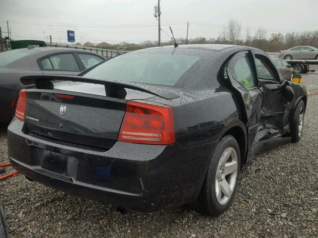 2B3KA43H18H138671 - 2008 DODGE CHARGER BLACK photo 4