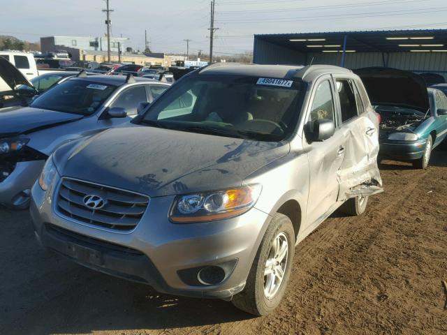 5XYZGDAB1BG030678 - 2011 HYUNDAI SANTA FE G GRAY photo 2