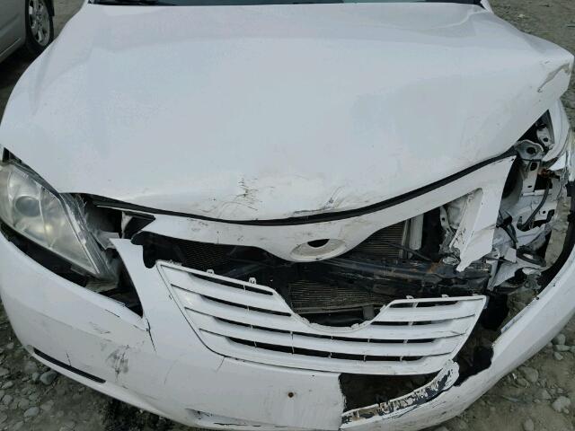 4T1BE46K69U862957 - 2009 TOYOTA CAMRY BASE WHITE photo 7
