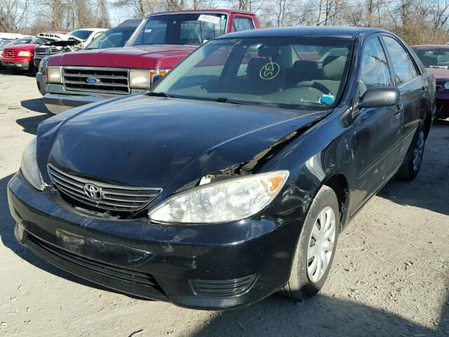 JTDBE32K263049797 - 2006 TOYOTA CAMRY LE BLACK photo 2