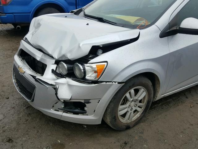 1G1JC6SG4D4231810 - 2013 CHEVROLET SONIC LT SILVER photo 9