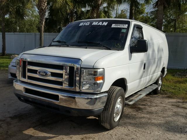 1FTNE2EWXBDB15569 - 2011 FORD ECONOLINE WHITE photo 2