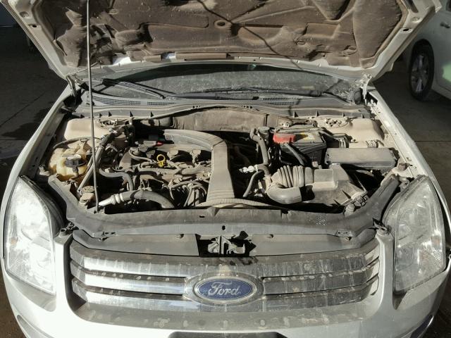 3FAHP07Z89R131070 - 2009 FORD FUSION SE SILVER photo 7