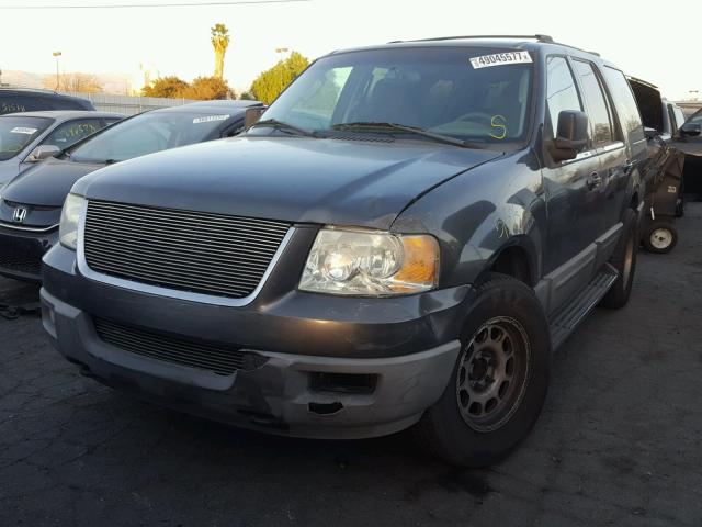 1FMFU15L03LA80681 - 2003 FORD EXPEDITION GRAY photo 2