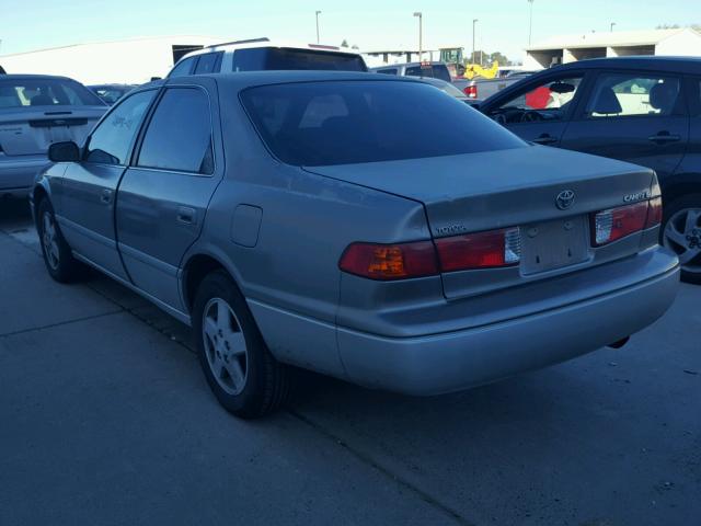 JT2BG22K510581326 - 2001 TOYOTA CAMRY CE SILVER photo 3