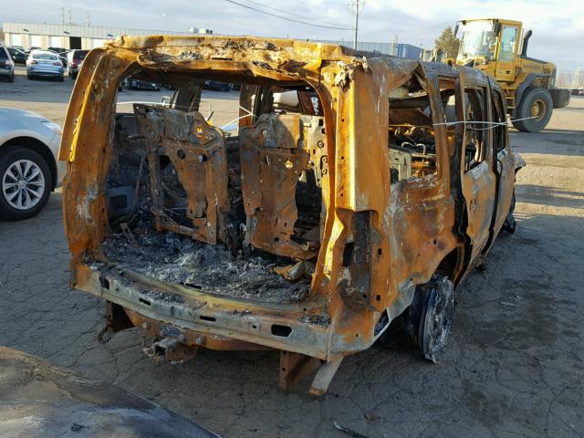 1J8HG48KX7C668806 - 2007 JEEP COMMANDER BURN photo 4